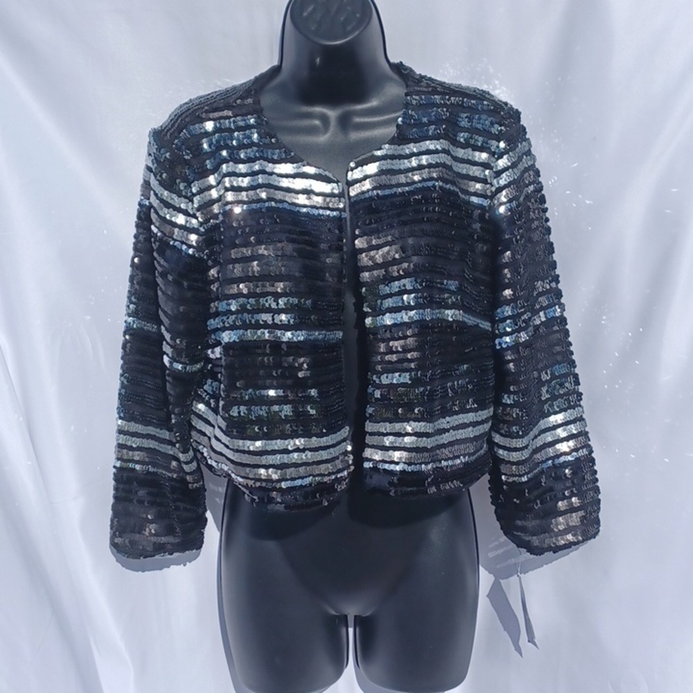 R&M Richards | Womans Black & Silver Sequin Cropped Evening Jacket - Size M